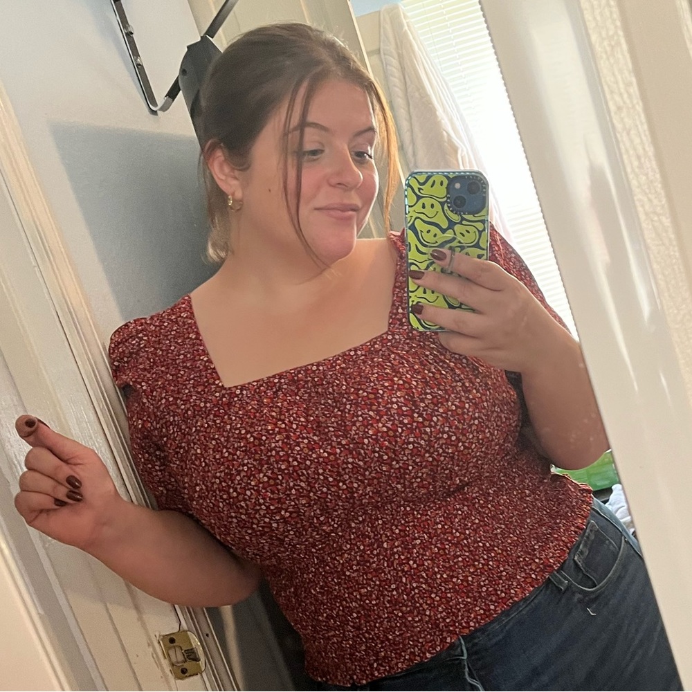 Meet your Posher, Kayla